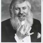 Dr. Fred Smart - An Eggstaordinary Magician